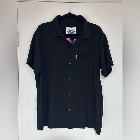 M/SF/T Mad Minds Men’s Black Embroidered Button Down Shirt Size Medium - Picture 1 of 8